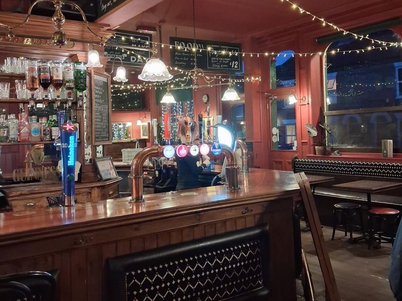 Bar. (Bar). Published on 01-06-2026 