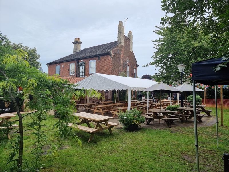 Garden. (Pub, External). Published on 01-07-2022 