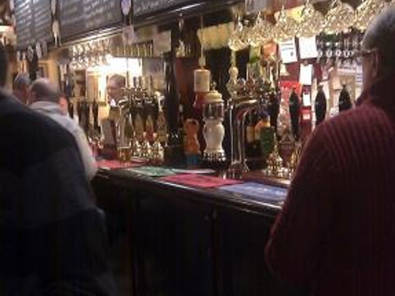 Main bar. (Bar). Published on 10-06-2014 