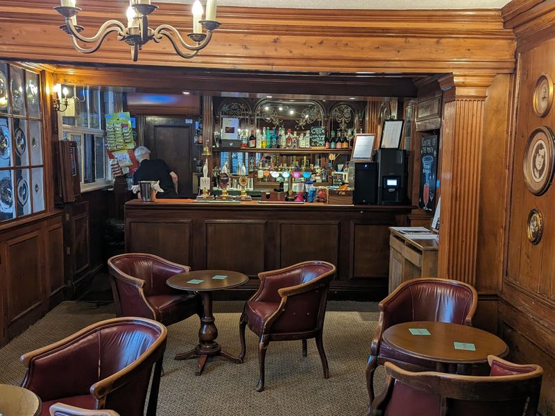 Bar. (Bar). Published on 01-08-2023 
