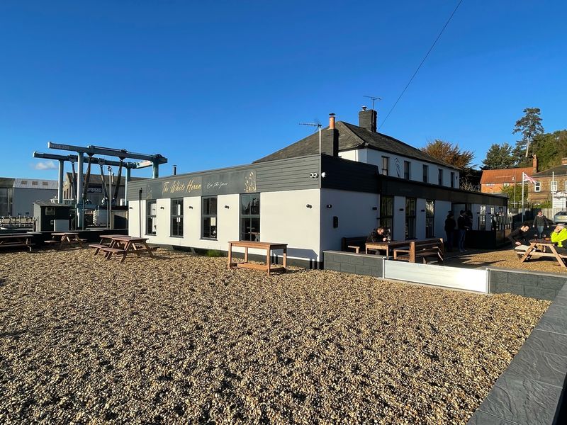 White Heron at Brundall. (Pub, External). Published on 01-11-2022