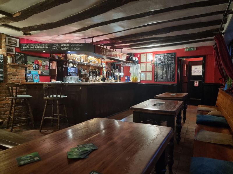 Main bar. (Bar). Published on 01-06-2025 