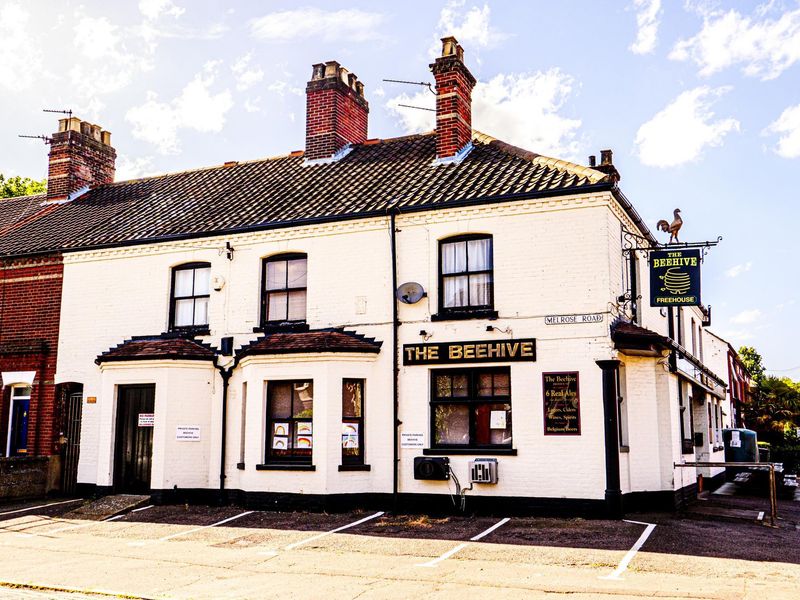 Beehive, Leopold Road. (Pub, External, Key). Published on 01-05-2020