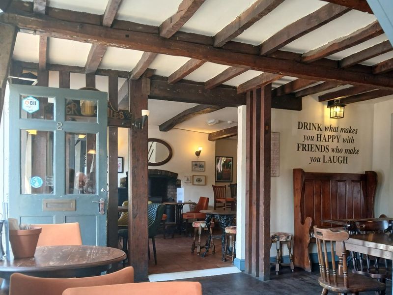 (Bar). Published on 01-08-2025 