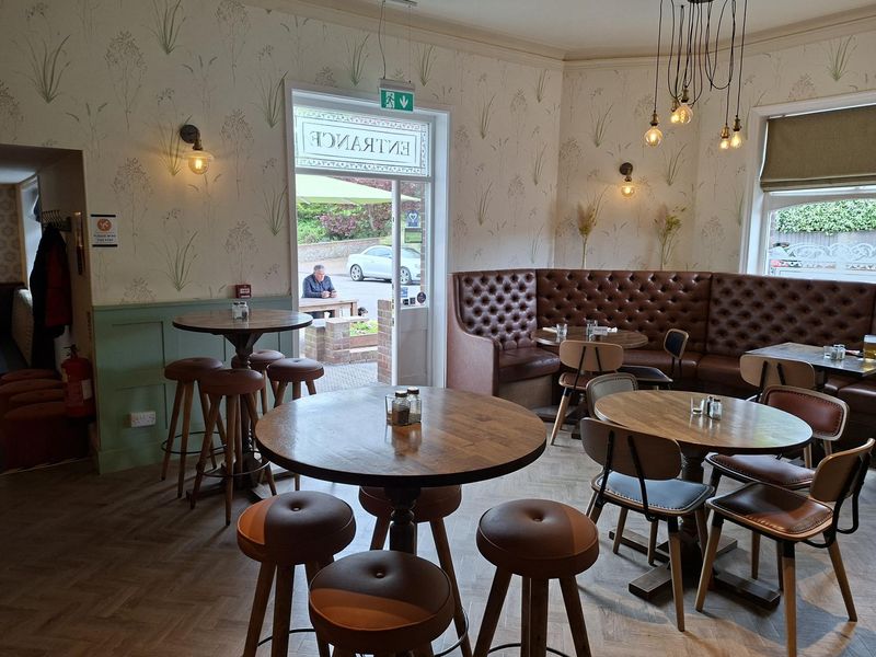 White Horse at Overstrand. (Bar). Published on 01-05-2026 