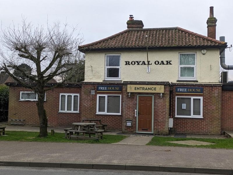 Royal Oak at Poringland. (Pub, External, Key). Published on 01-03-2024 