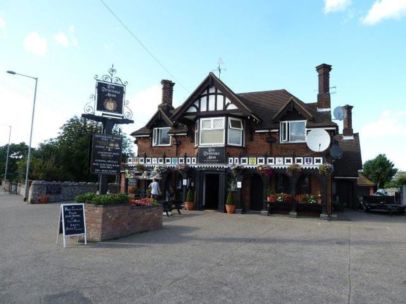 Dunstable Arms. (Pub, External). Published on 01-01-1970