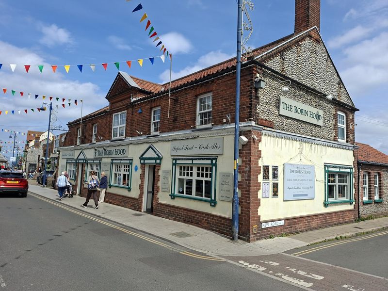 Robin Hood at Sheringham. (Pub, External, Key). Published on 01-05-2026