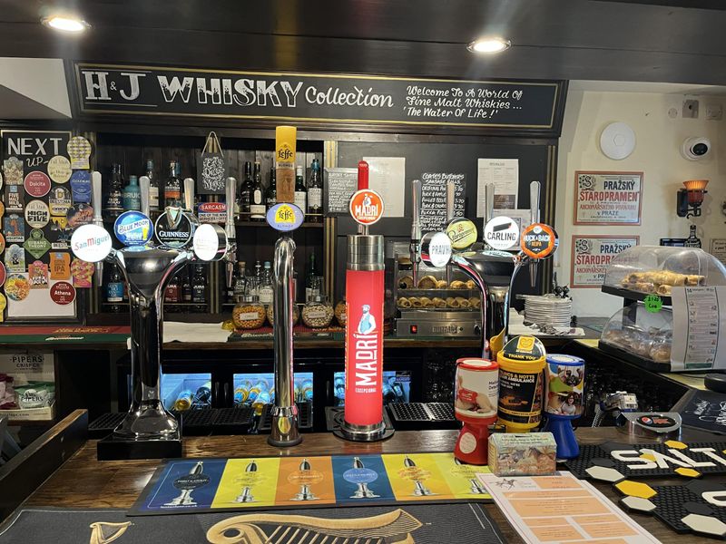 Keg lines and bar food. (Pub, Bar). Published on 26-02-2026 