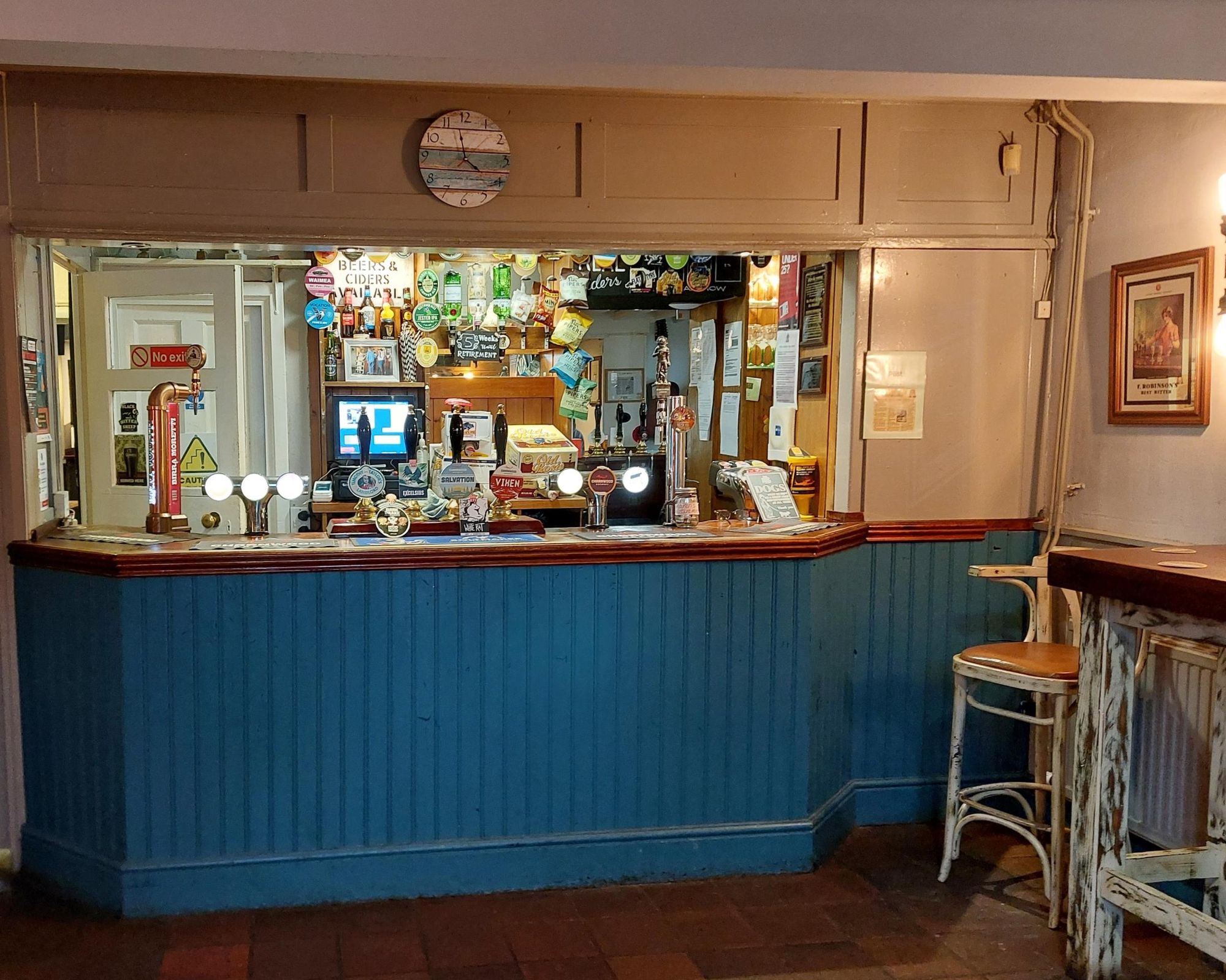 Front Bar. (Bar). Published on 30-03-2026