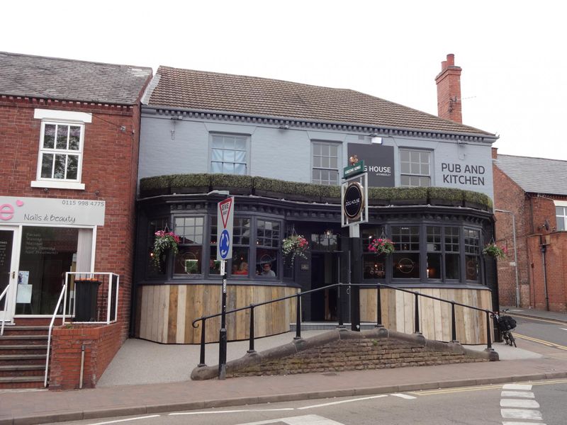 Front May 2019. (Pub, External). Published on 02-06-2019