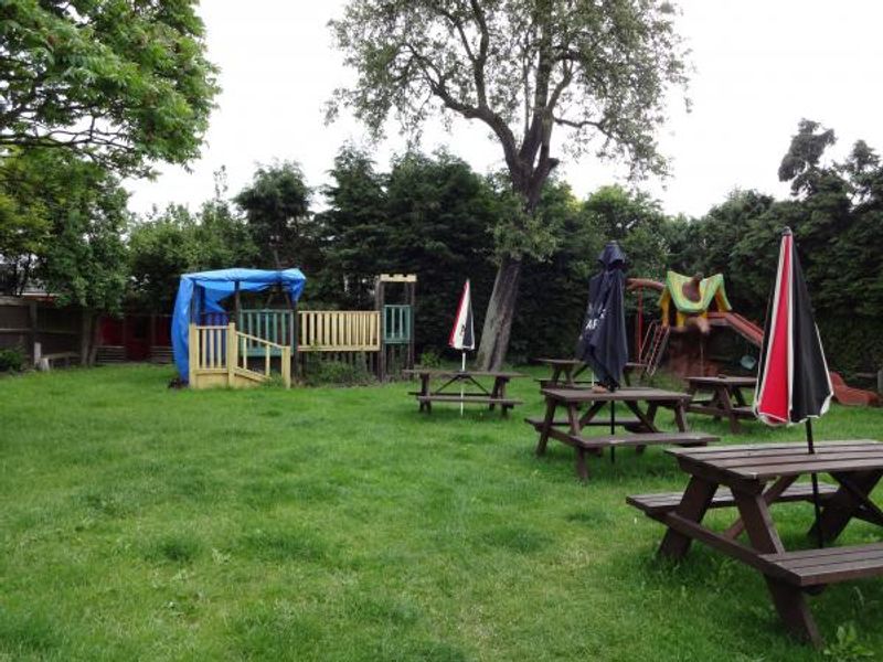 (Garden). Published on 28-06-2013