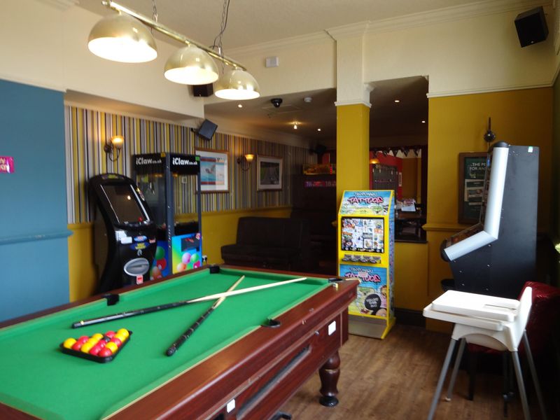 Pool table in bar July 2017. (Bar). Published on 09-07-2017