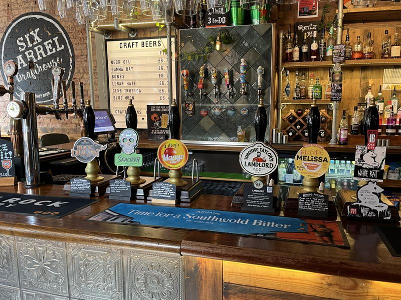 (Pub, Bar). Published on 14-10-2026 
