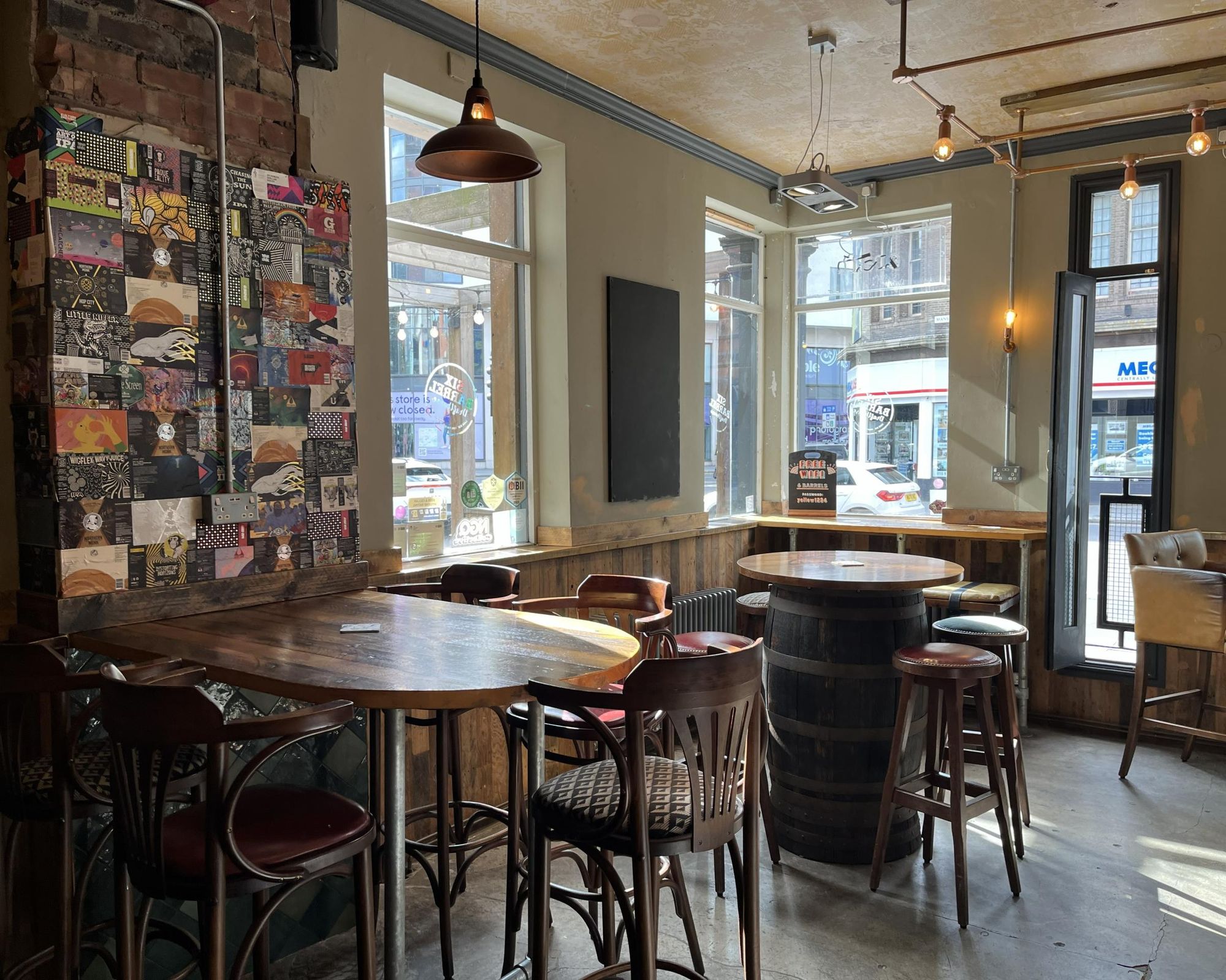 Front seating area. (Pub). Published on 14-10-2026