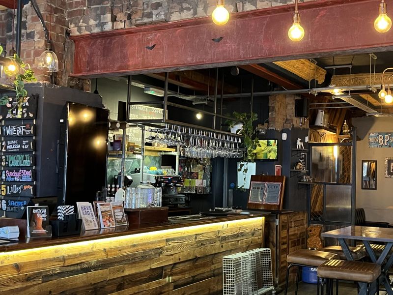 Bar & Coffee area. (Pub). Published on 14-10-2026 