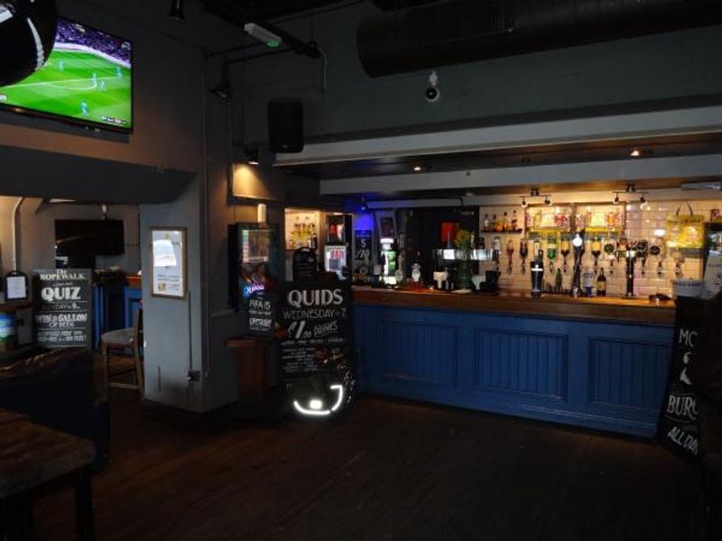 March 2015. (Bar). Published on 08-04-2015 