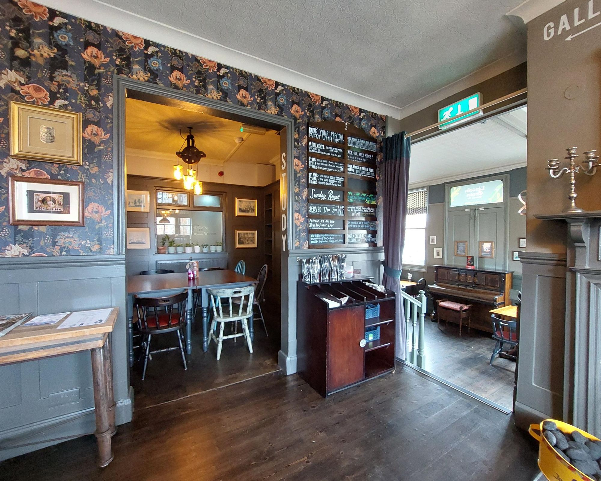 Front area . (Pub). Published on 21-05-2026