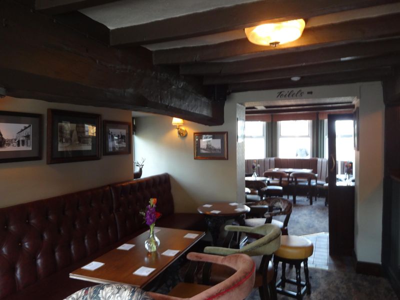 Lounge May 2026. Published on 13-05-2026 