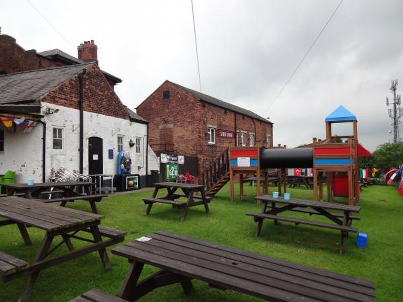 Rear garden area with children's play area June 2016. (Garden). Published on 14-06-2016