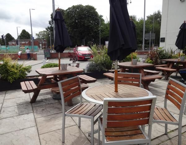 Patio area July 2016. (Garden). Published on 18-07-2016