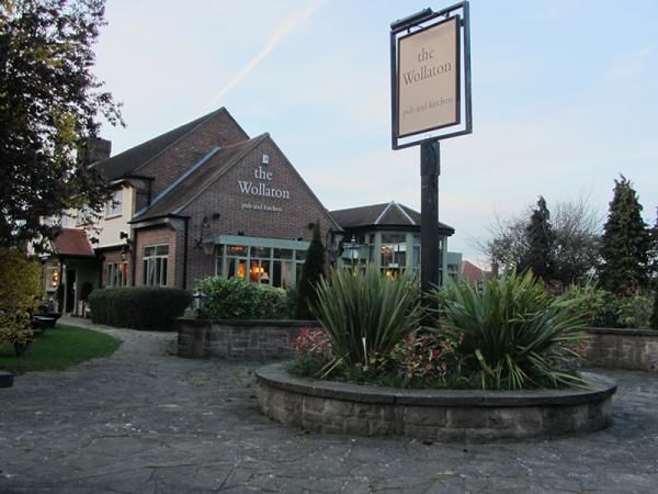 (Pub, External, Garden, Sign). Published on 28-04-2014