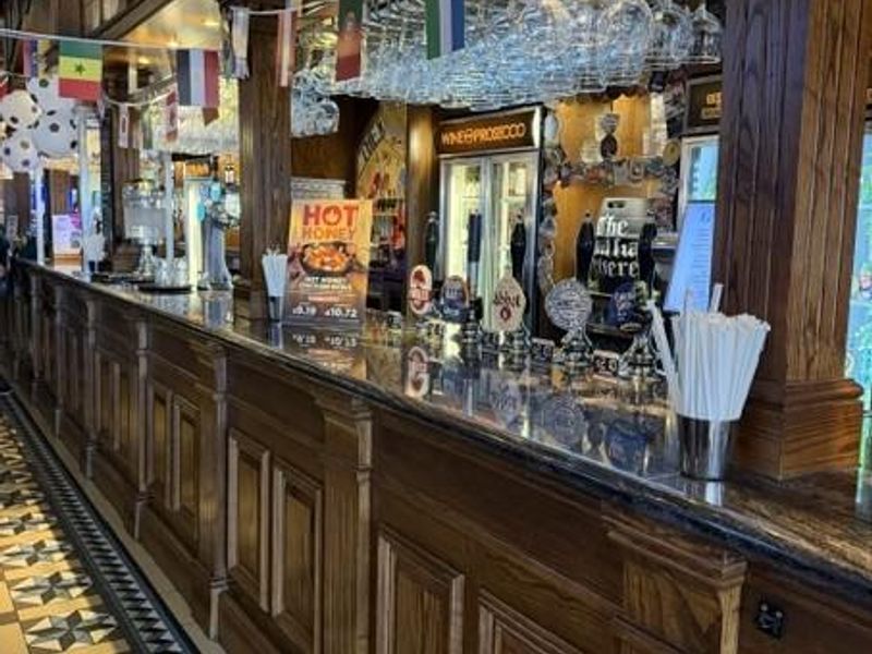 Main bar. (Bar). Published on 11-06-2026 