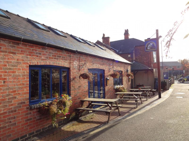 Side view with outside seating November 2017. (Pub, External). Published on 19-11-2017