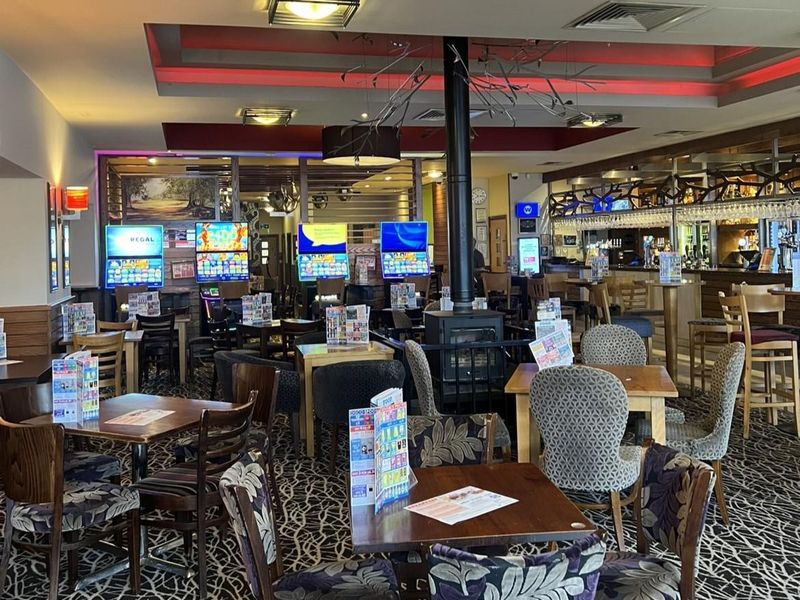 Seating area and fireplace. (Pub). Published on 30-03-2026 