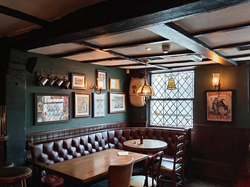 Front bar seating. (Pub). Published on 08-06-2025 