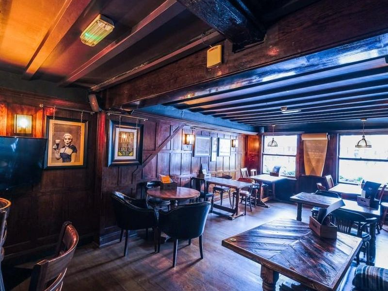 Upstairs bar dining area. (Bar). Published on 21-05-2026 