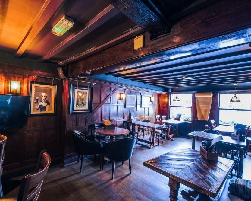 Upstairs bar dining area. (Bar). Published on 21-05-2026