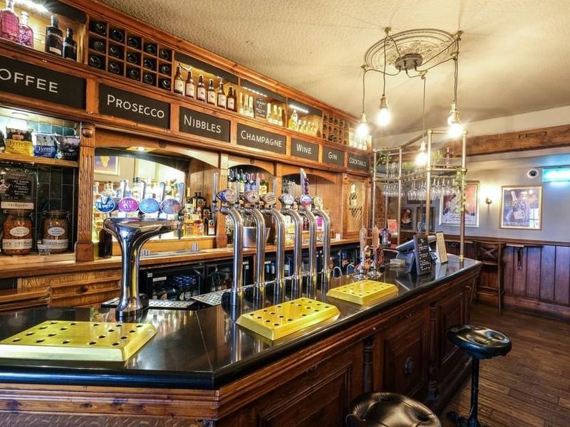 Left side bar. (Bar). Published on 21-05-2026 