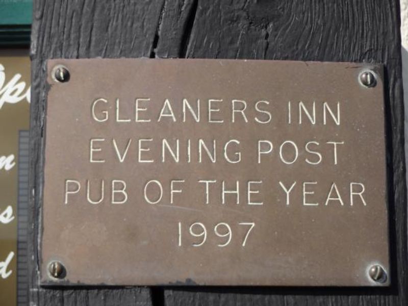 Evening Post Pub of the Year 1997. (Award). Published on 07-04-2015 