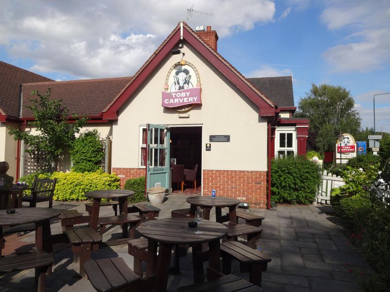 Patio area - left side August 2017. (Pub, External, Garden). Published on 27-08-2017