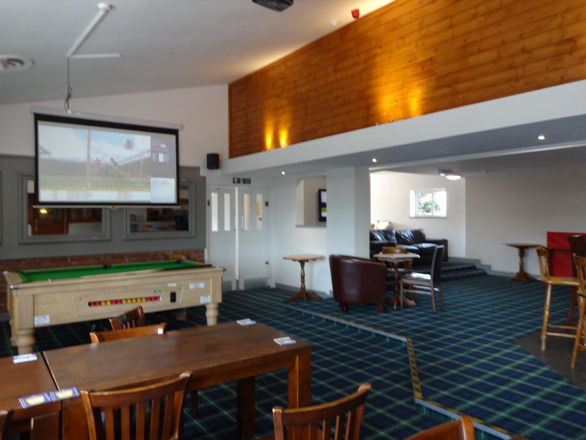 Lounge Bar August 2017. Published on 27-08-2017