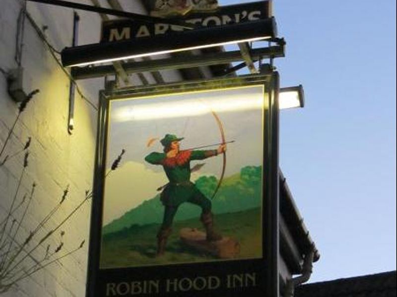 (Pub, External, Sign). Published on 23-03-2014