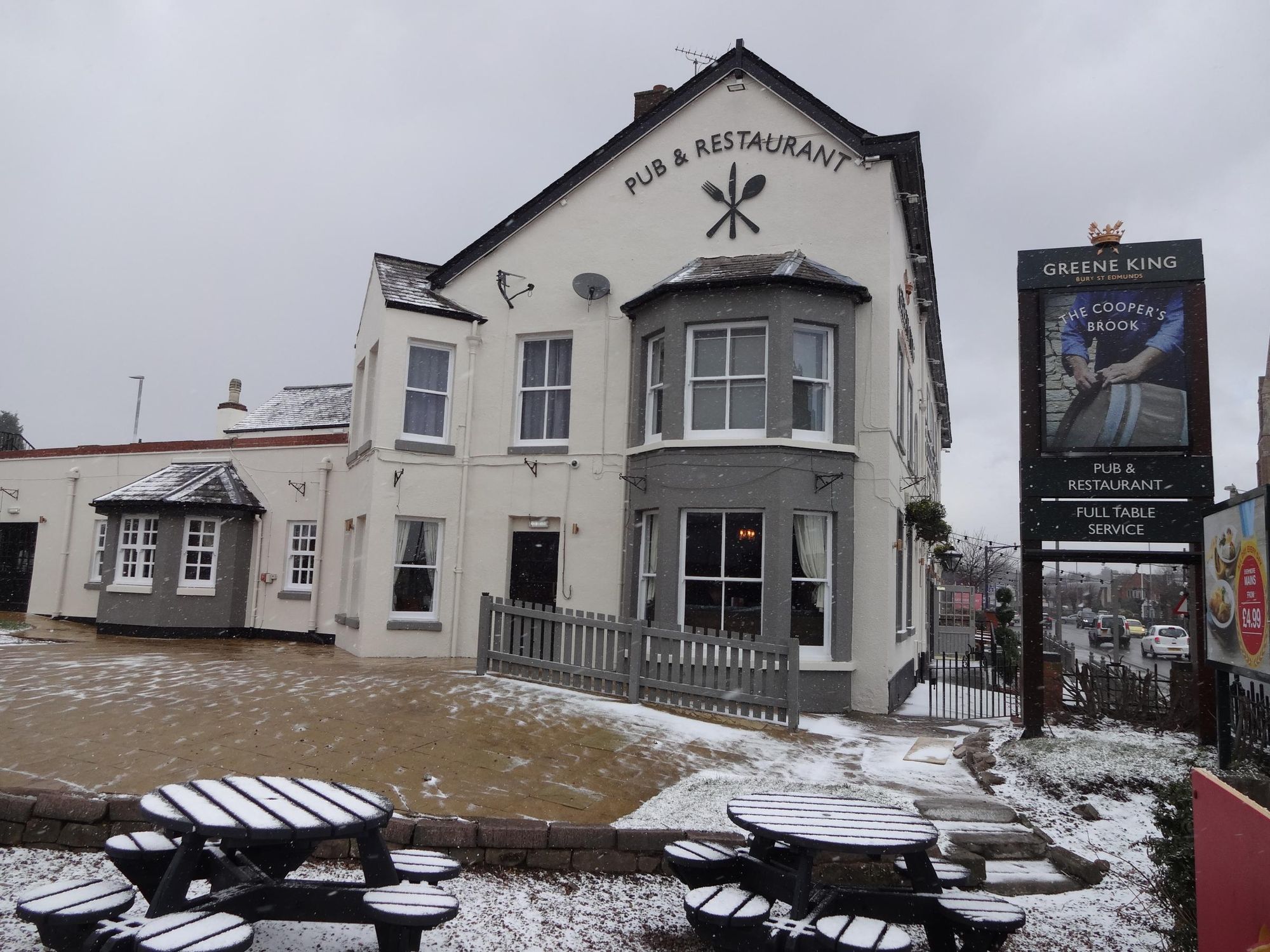 Left side February 2018. (Pub, External, Garden). Published on 07-03-2018