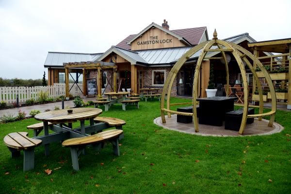 (Pub, External, Garden). Published on 20-06-2016