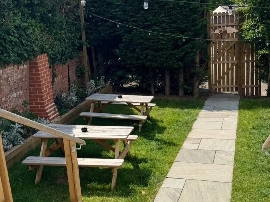 (External, Garden). Published on 16-06-2025