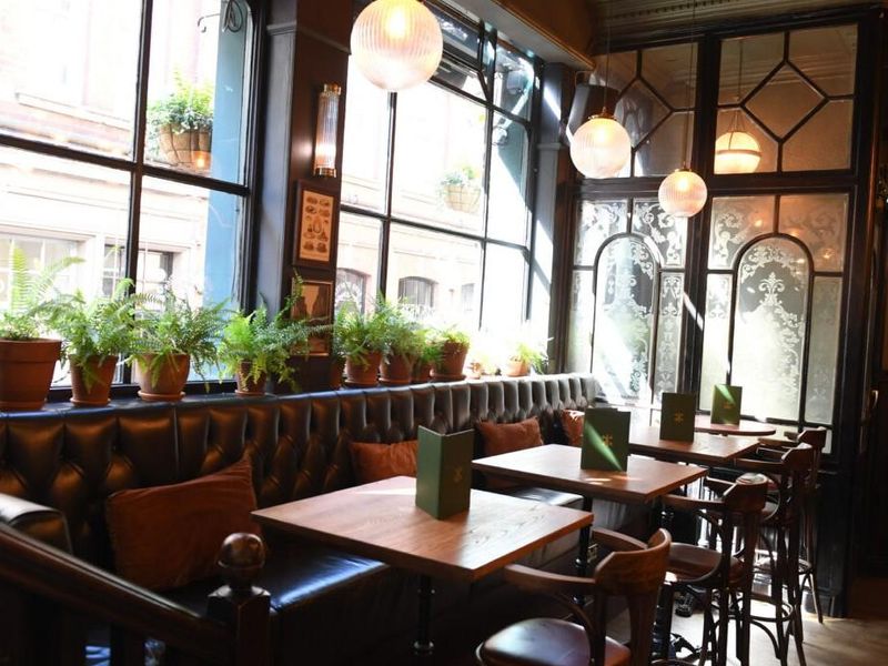 Front bar area seating. (Pub). Published on 19-05-2026 