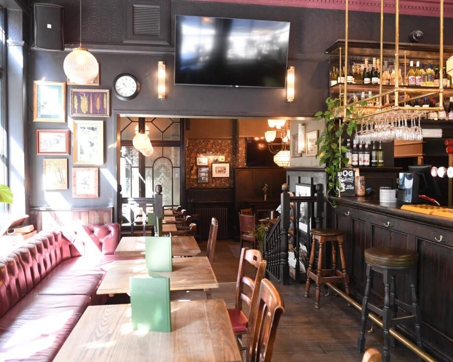 Side bar area seating. (Pub). Published on 19-05-2026
