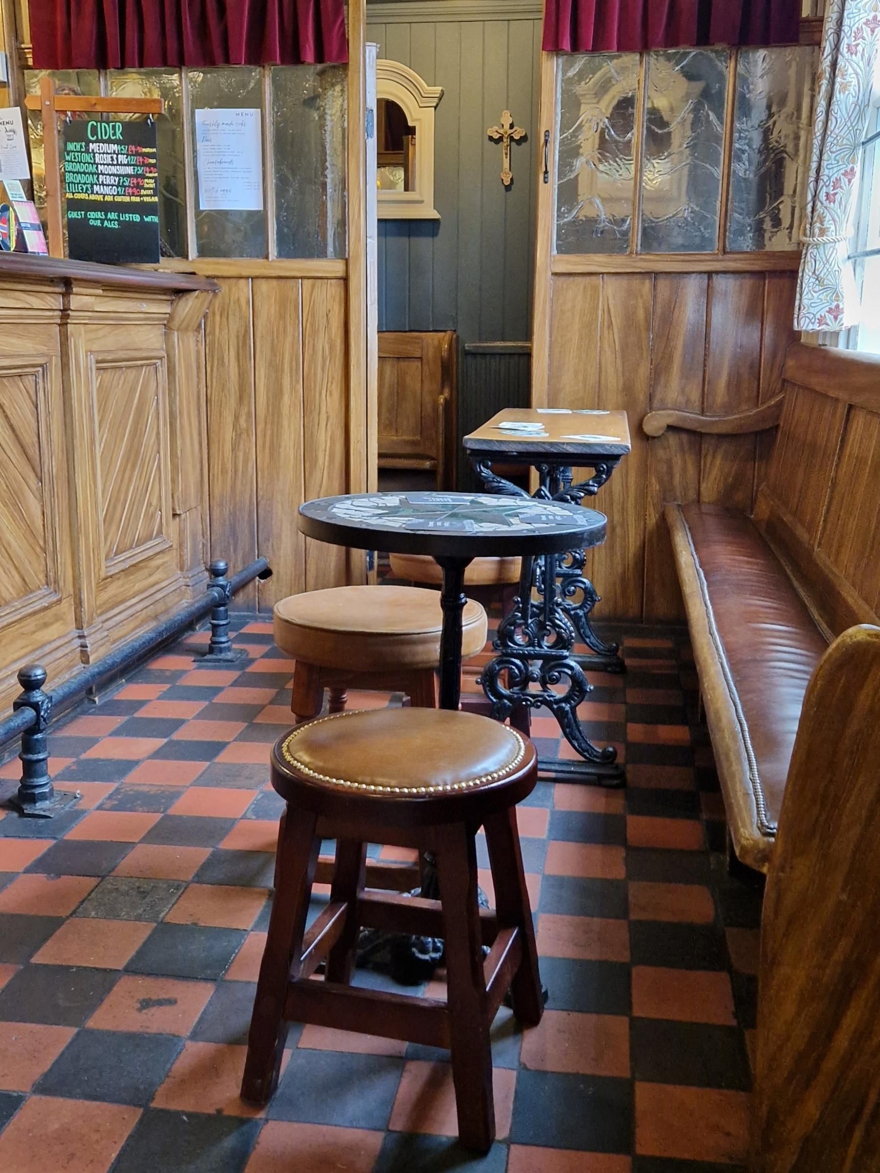 Back Bar. (Bar). Published on 23-03-2023
