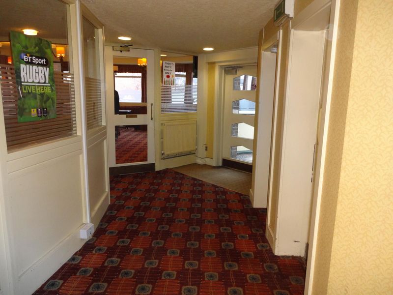 corridor between bar and lounge Jan 2017. Published on 07-02-2017
