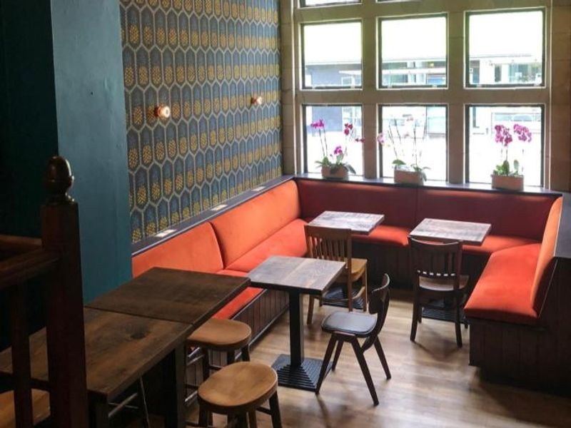 Front room. (Pub). Published on 08-06-2025 