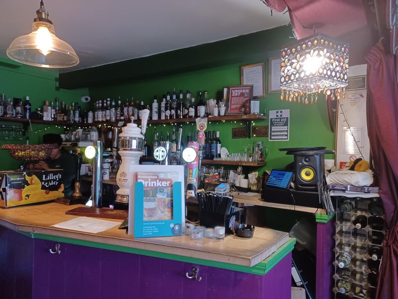 Bar May 2025. Published on 16-05-2025 