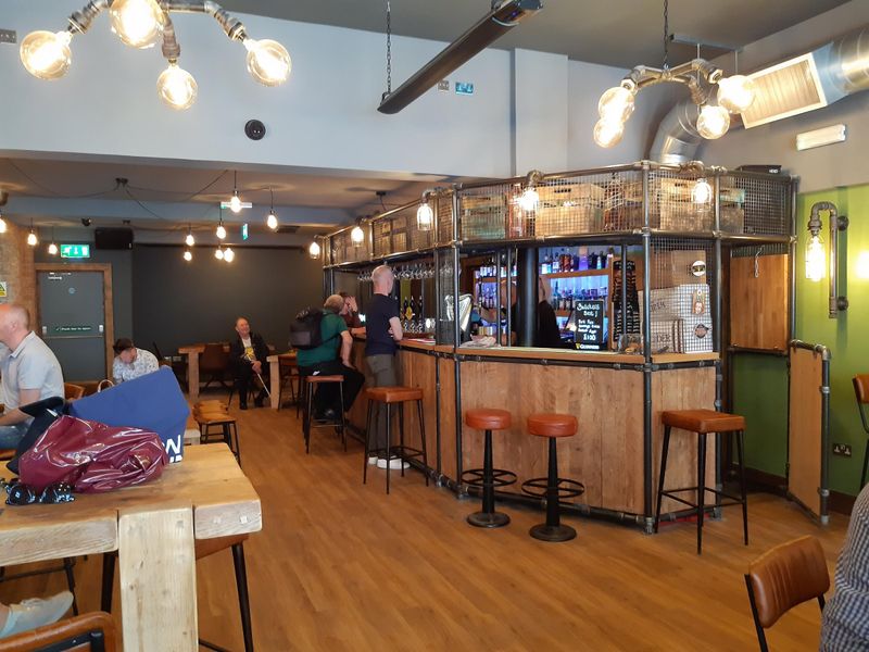 Inside from front. (Bar). Published on 16-04-2022 