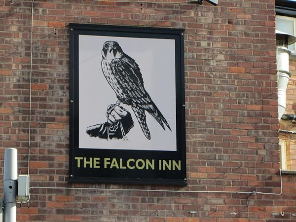 (Pub, External, Sign). Published on 25-03-2014