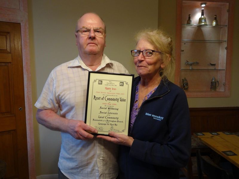 Steve & Kim receiving ACV cerificate November 2017. (Publican, Award). Published on 16-11-2017