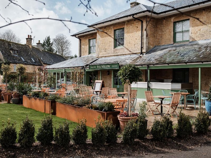 The Willow . (Pub). Published on 30-06-2023